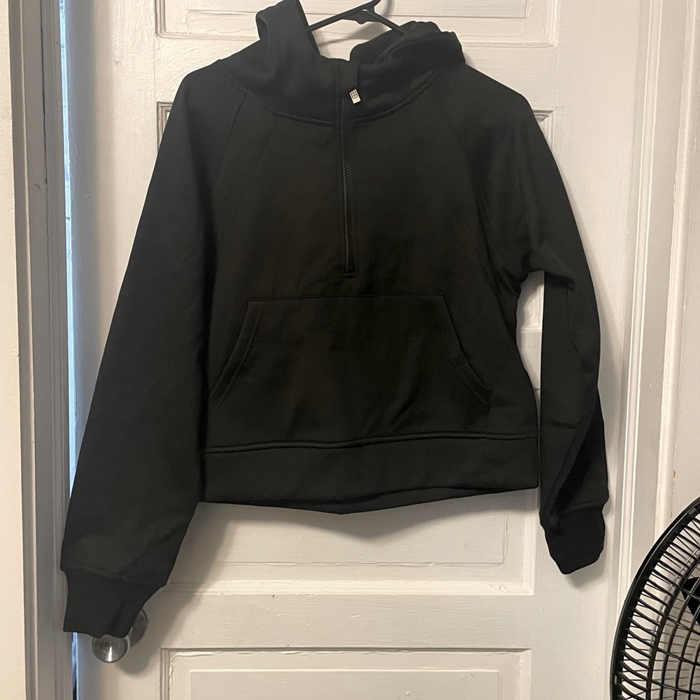 NEW Women’s Black Quarter Zip Size Medium